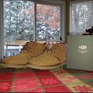 Men’s Neumel Ugg Boots- size 10